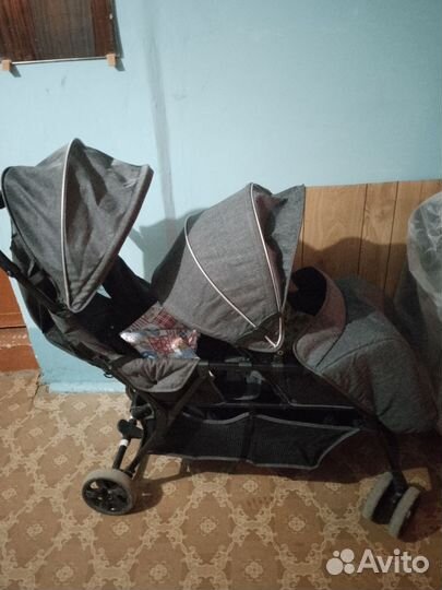 Прогулочная коляска бу для двойни