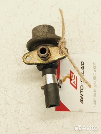 Регулятор давления топлива Subaru Forester SG5