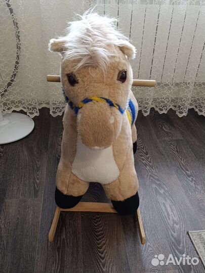 Детская качалка лошадь