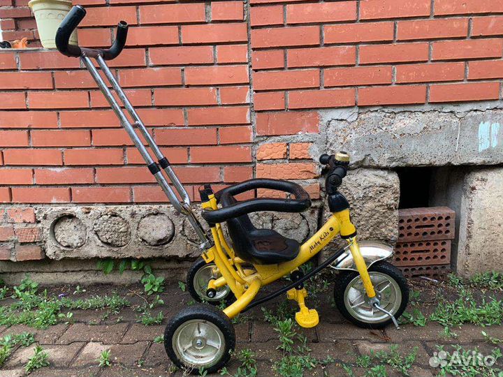 Трёхколёсный велосипед с ручкой