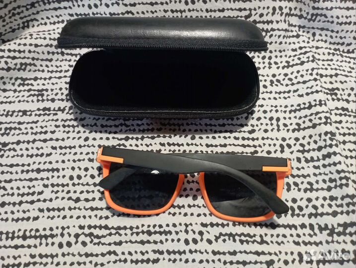 Солнцезащитные очки