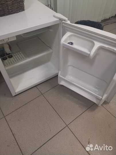 Холодильник маленький