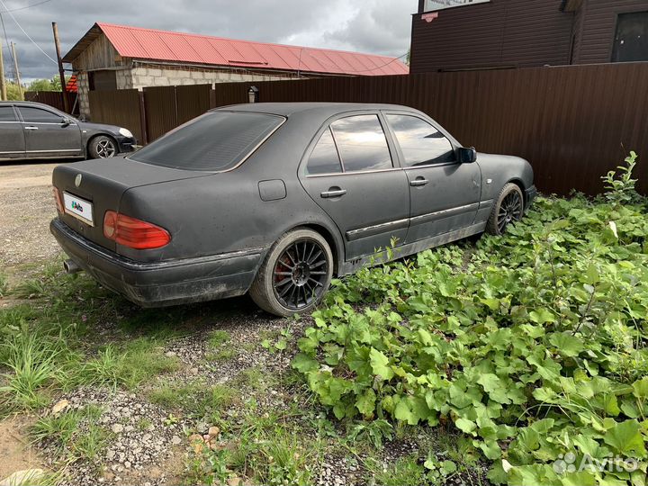 Mercedes-Benz E-класс 2.3 AT, 1997, 307 000 км
