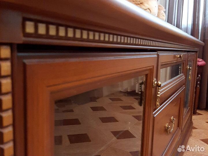 Спальный гарнитур,кровать 180х200 массив бу