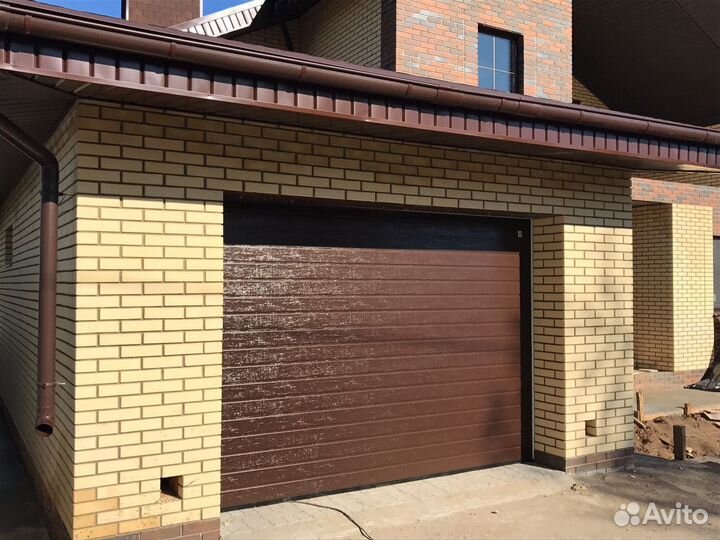 Секционные ворота