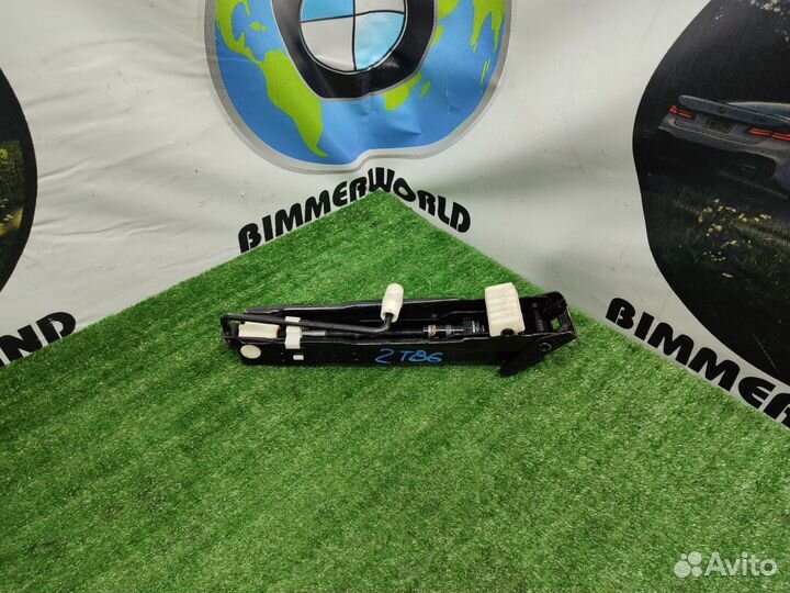 Домкрат BMW 5 E60/E61 рест. E60 2009 1094911