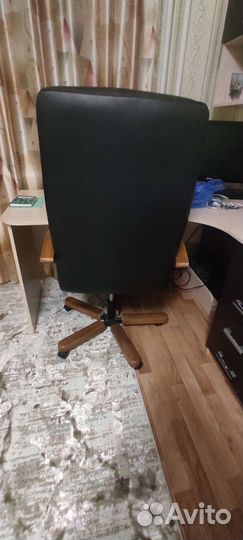Компьютерное кресло