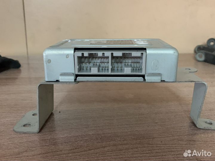 Блок управления АКПП nissan maxima a33