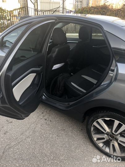 LADA Vesta Cross 1.8 AMT, 2018, 100 000 км