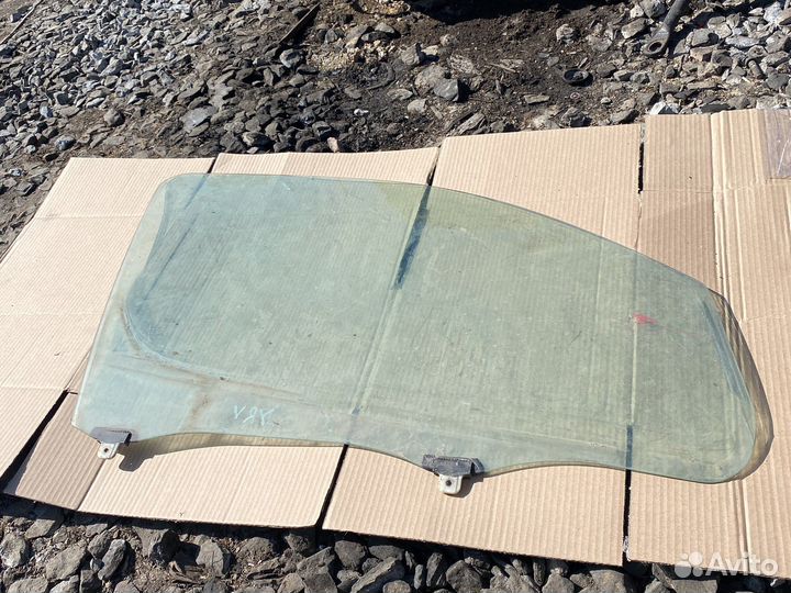 Стекло переднее правое daihatsu yrv