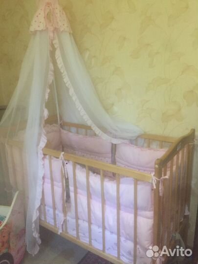 Детская кроватка