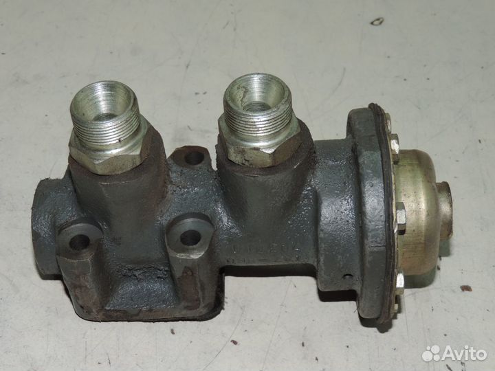 Гидрораспределитель прицепа камаз