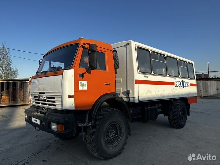 Междугородний / Пригородный автобус НефАЗ 3299-10-02, 2010