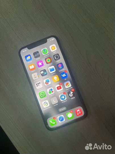 iPhone 11 Pro, 64 ГБ