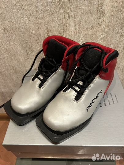 Лыжные ботинки fisher