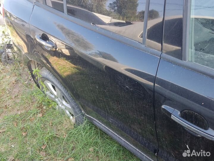 Задняя правая дверь hyundai santa fe