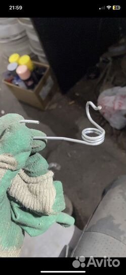 Пружина возврата МКПП 1.6 mitsubishi carisma