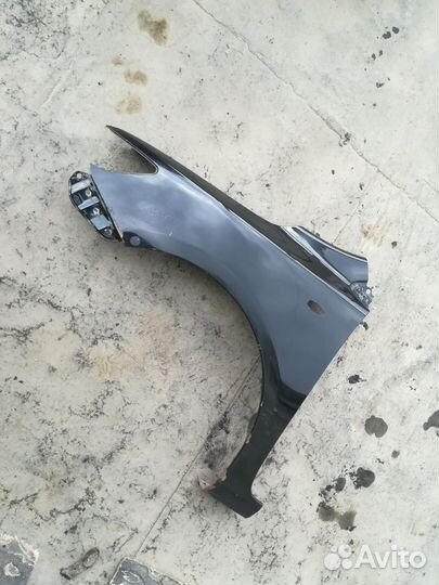 Крыло переднее левое Toyota Corolla E150