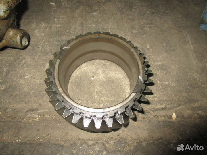 Шестерня Volvo 1521416