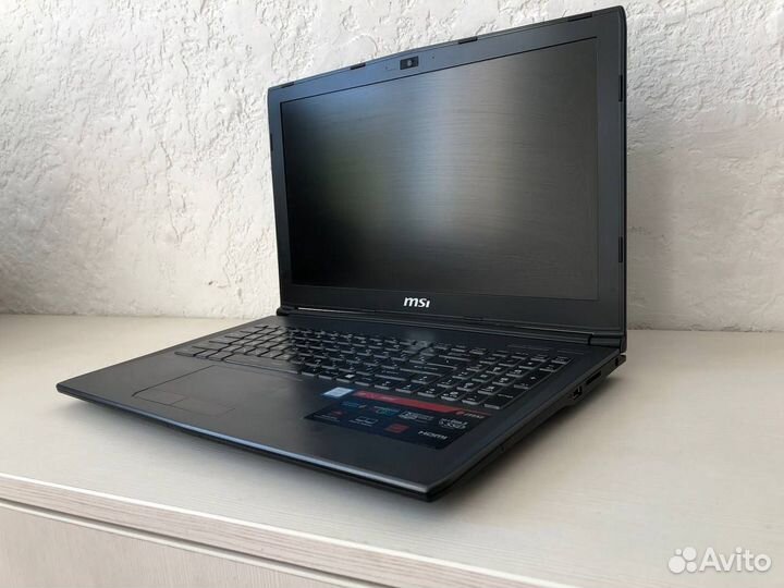 Игровой ноутбук msi GF62 8RE-043