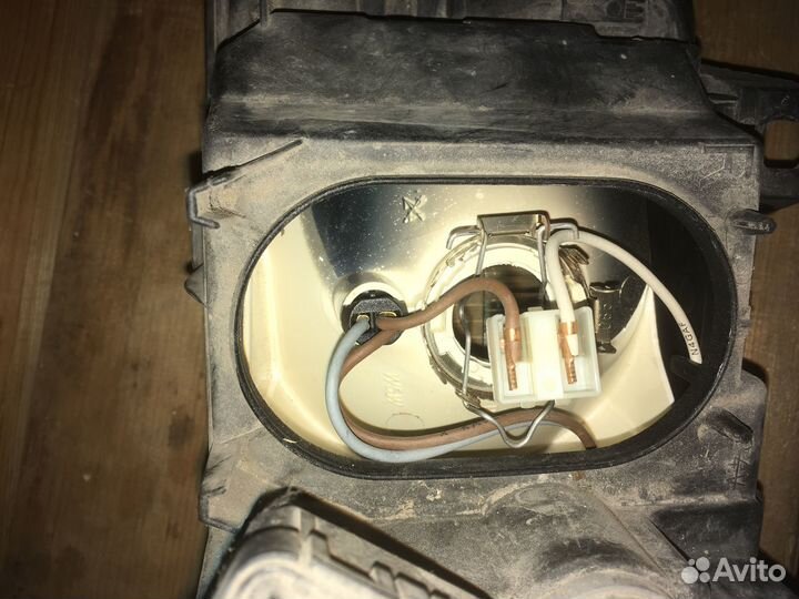 Фара правая BMW 3 e36