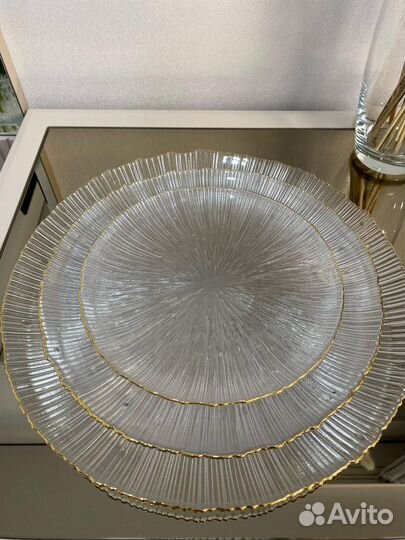 Тарелки стеклянные прозрачные