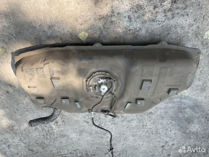 Топливный бак Hyundai Solaris/Kia Rio оригинал