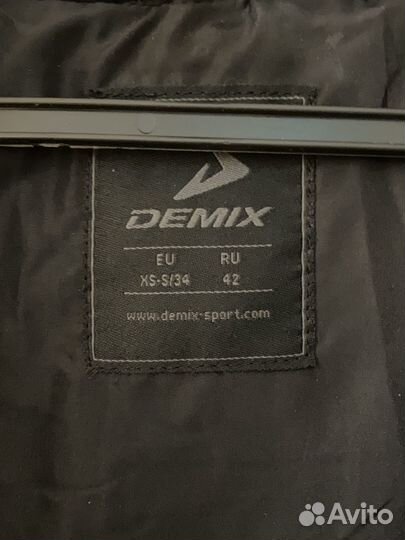 Пуховик женский зимний Demix 42