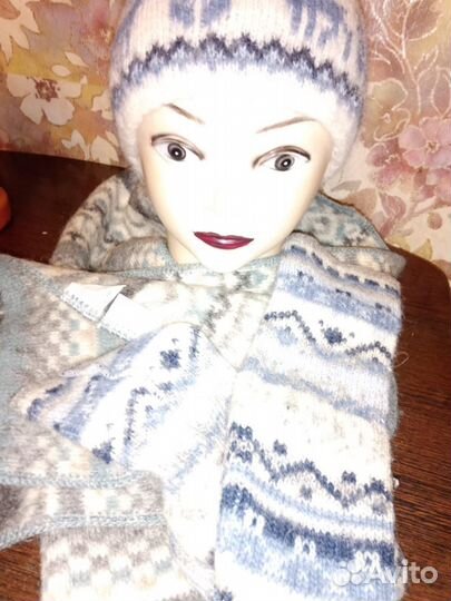 Женский берет ангора бу