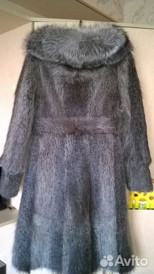 Нутриевая шуба перец с солью, чернобурка капюшон