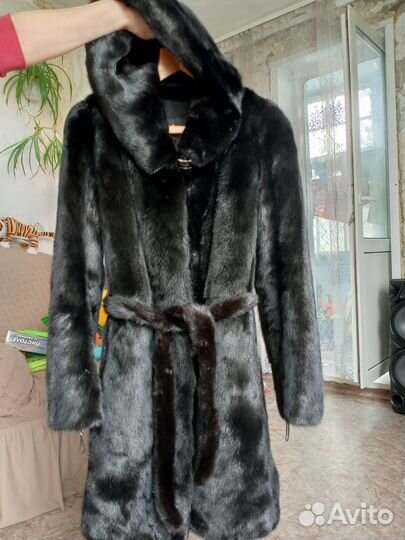 Продам норковую шубу