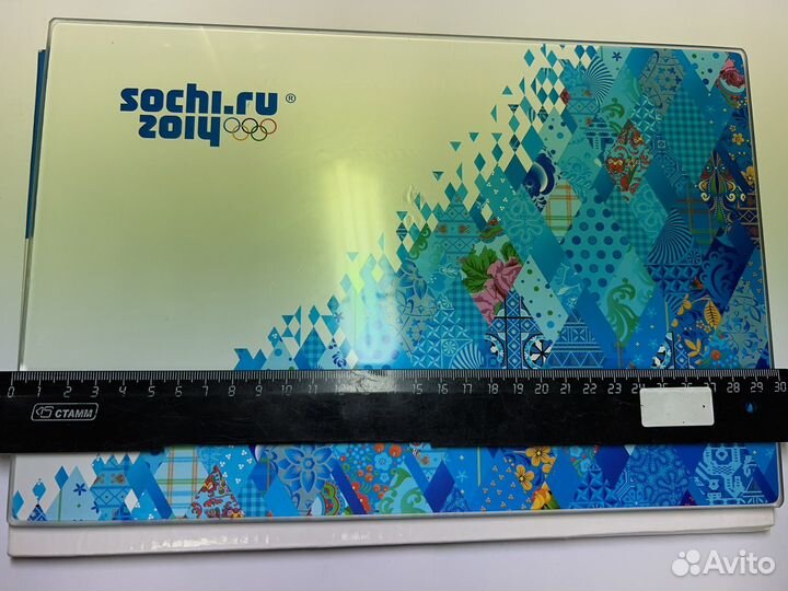 Доска разделочная 20х30 стеклянная