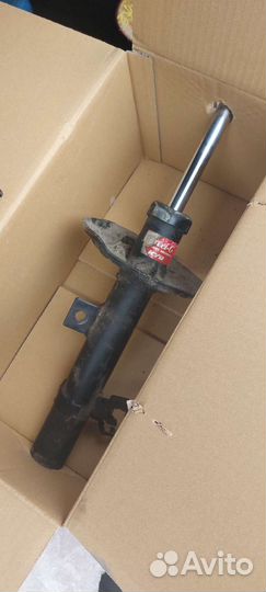 Стойка KYB на Nissan Qashqai J11