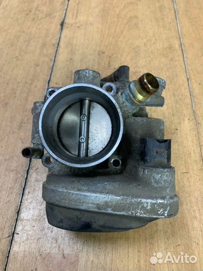 Дроссельная заслонка Opel Zafira B Z18XER