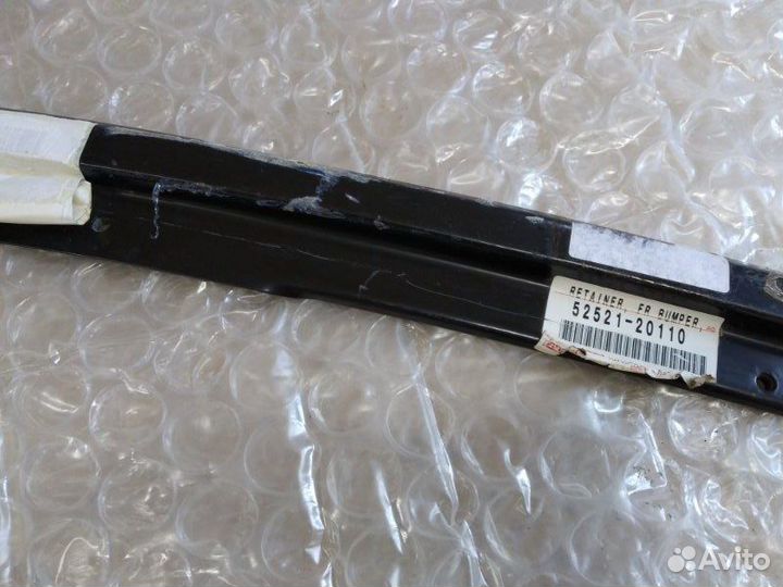 Кронштейн бампера передний Toyota Celica 1989-1993