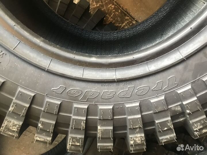 Maxxis M8060 Trepador 35/12.5 R16 120K