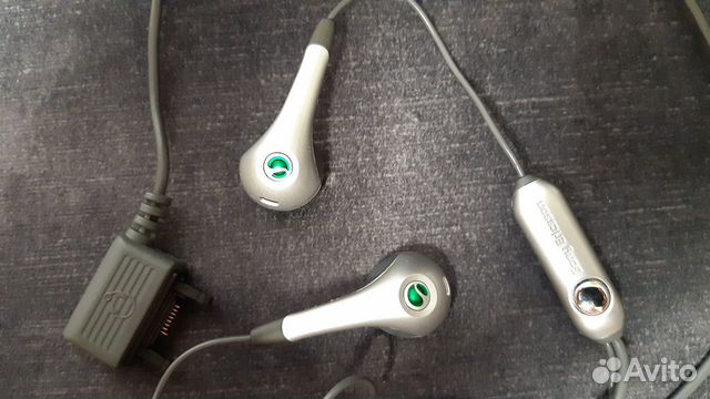 Гарнитура Sony Ericsson HPM-62 + зарядка