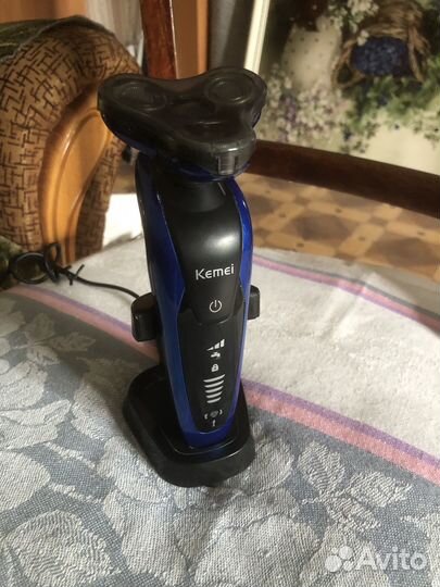 Продаю электробритвы