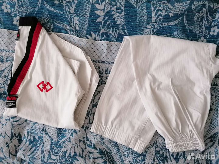 Форма для тхеквандо 150