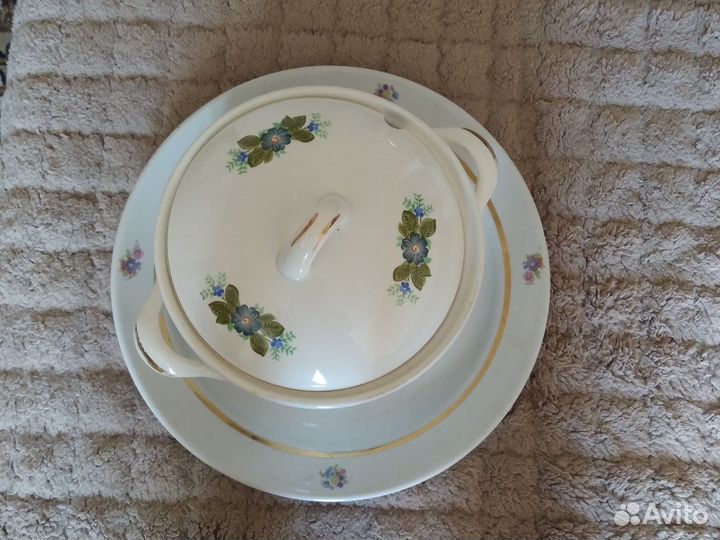 Тарелка и супница