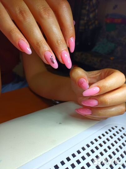 Маникюр на дому