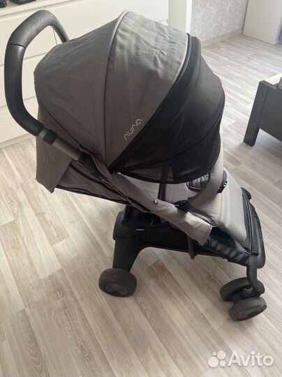 Прогулочная коляска nuna