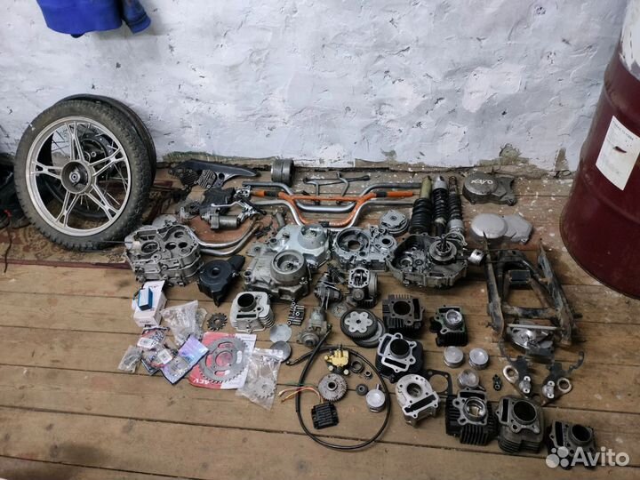 Запчасти на мопед и мотоцикл