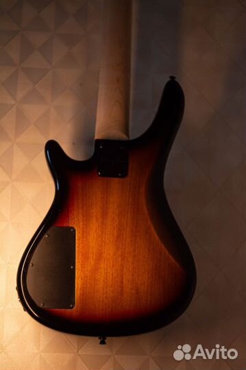 Бас гитара Stagg vintage 5 струн