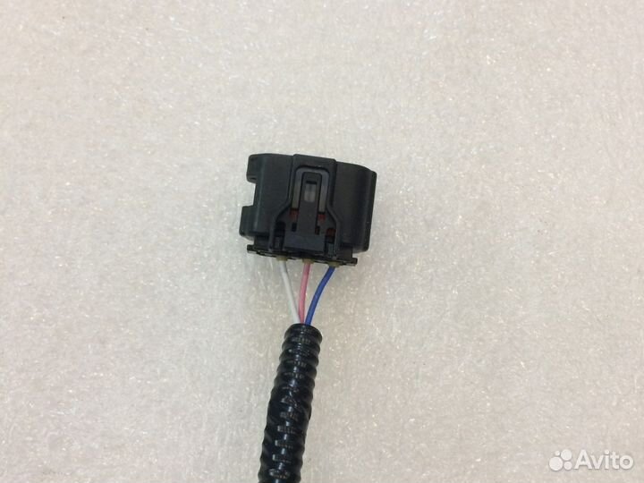 Фишка парктроника 3 пин Лексус Rx, Lx Оригинал