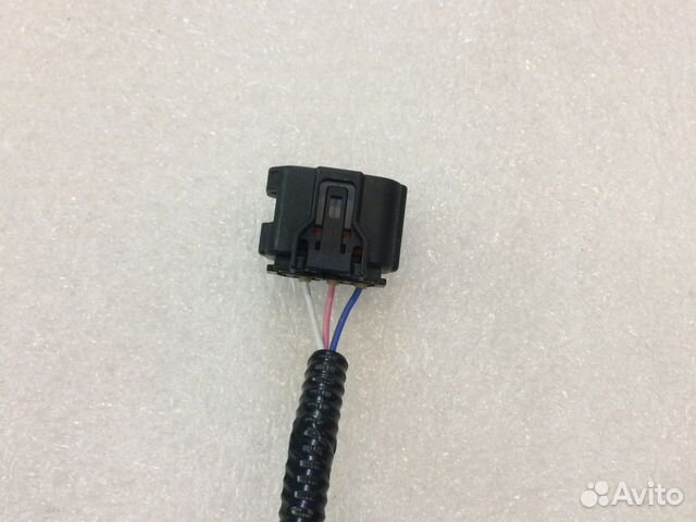 Фишка парктроника 3 пин Лексус Rx, Lx Оригинал