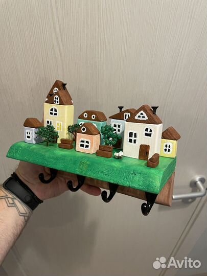 Ключница с домиками ручной работы