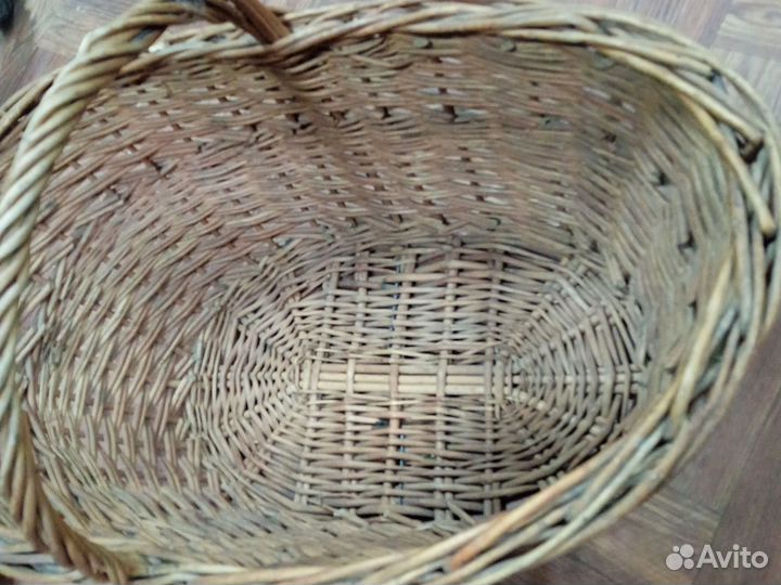 Корзина плетеная