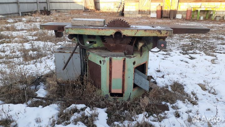 Циркулярная пила с фуганком