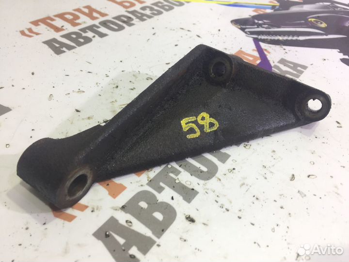 Хонда CR-V Кронштейн раздатки